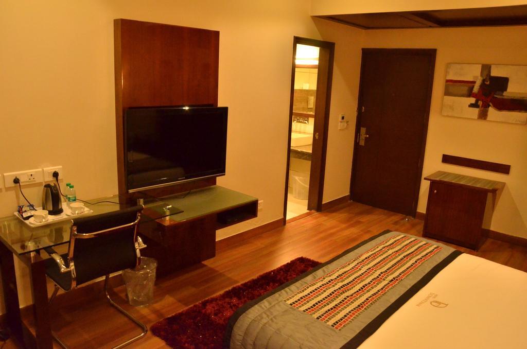 Hotel Down Town Jalandhar Room photo